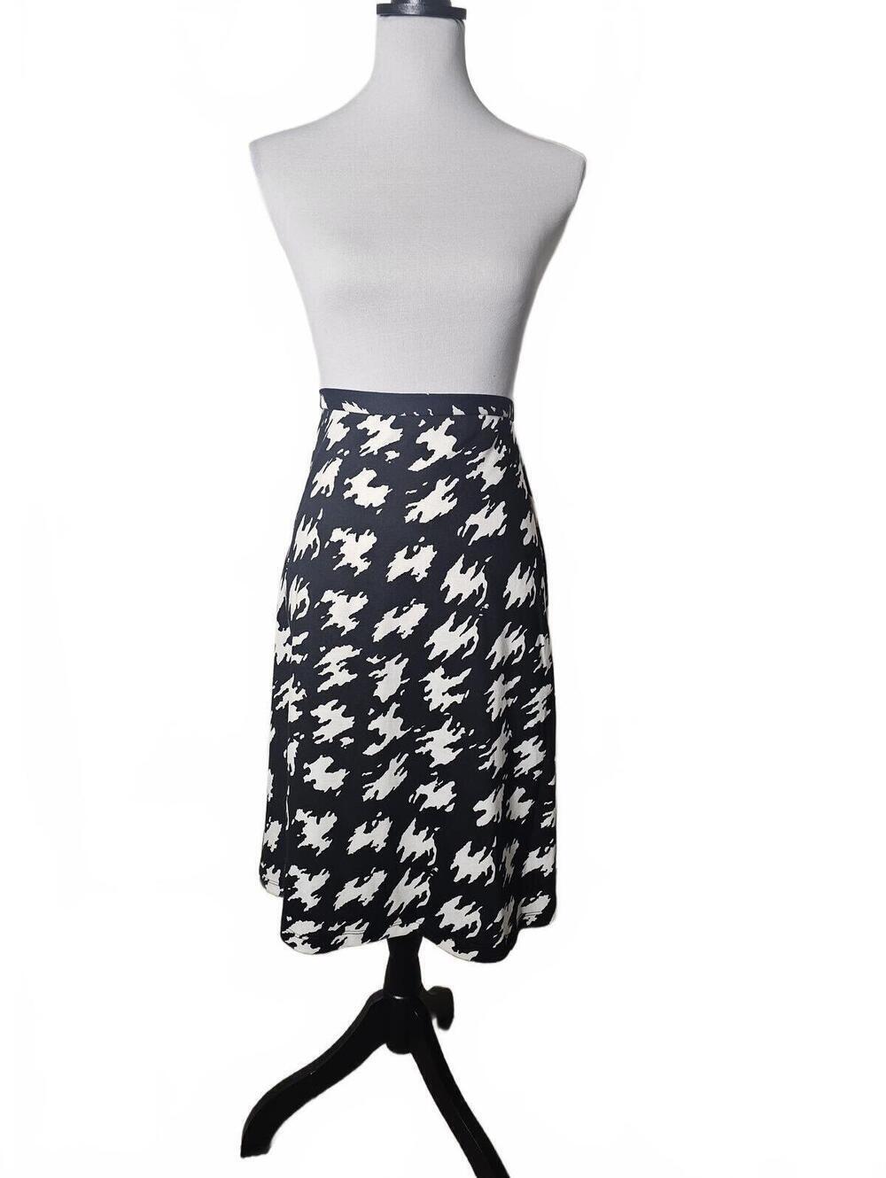 Black and White Patterned Midi Skirt Size 18